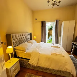 Entire 1bed Stratford Westfield London